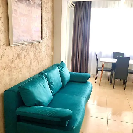 Marcony Summerland Apartment