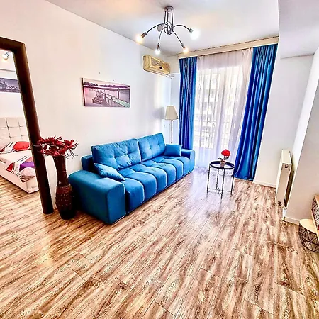 Apartment Marcony Summerland Mamaia