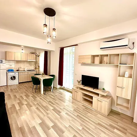 Marcony Summerland Apartment