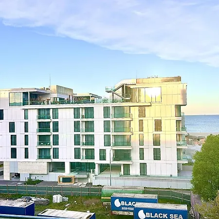 Marcony Summerland Apartment